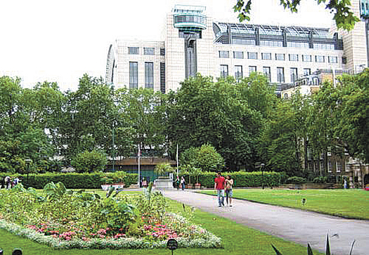Happy campers: Residents rejoice as plans to erect stage tent are withdrawn Victoria_Embankment_Gardens_credit Alexrk2