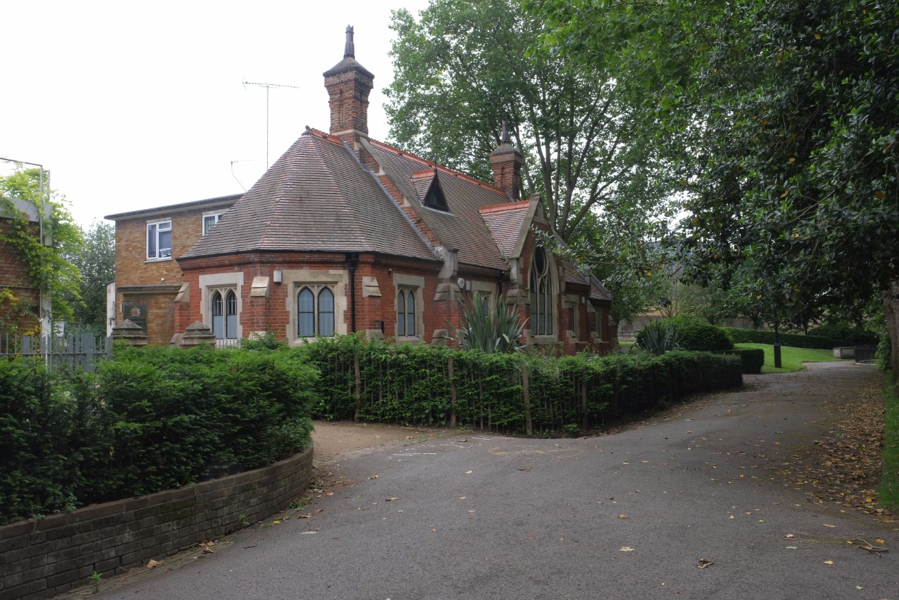 Kings Cross-St Pancras Coroner Court001-2016
