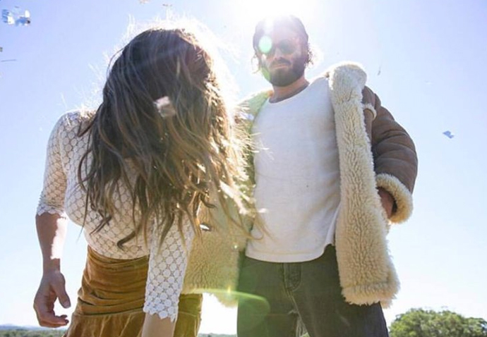 Angus and Julia Stone