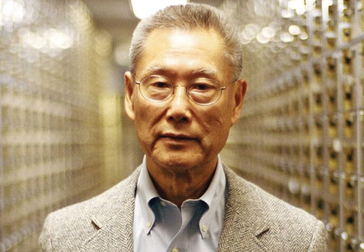 Review: Abacus: Small Enough to Jail Abacus Thomas Sung