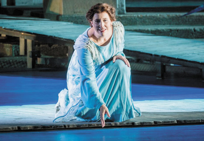 Julia Sporsen as Kata Kabanova_Holland Park Opera_photo Robert Workman