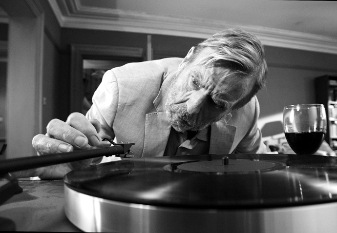 Dinner party starts from scratch THE PARTY by Sally Potter