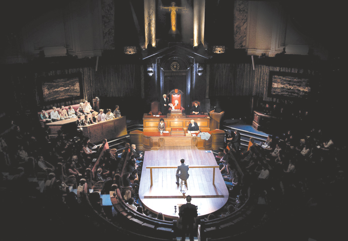 Review: Witness for the Prosecution, at London County Hall Witness for the ProsecutionProduction photos 5.10.17Credit : Sheila Burnett