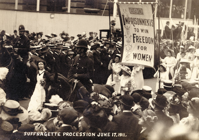 Wrap_Procession 1911