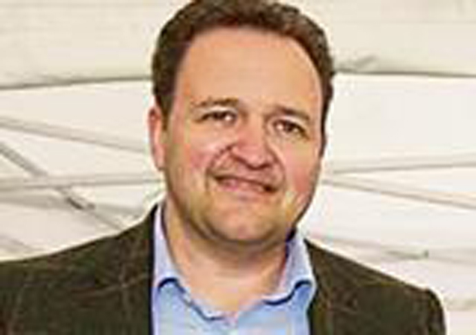 Jonathan Cowie