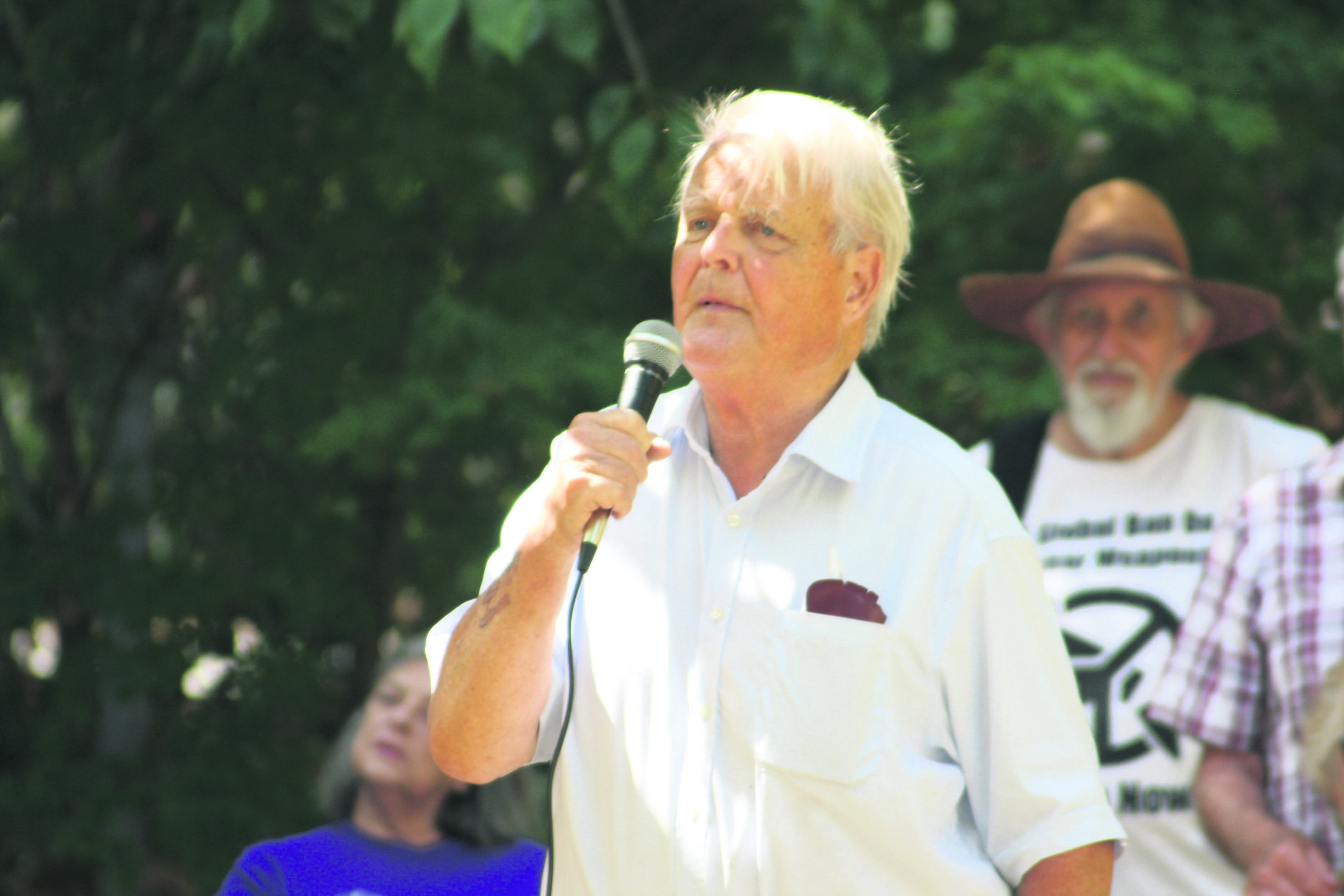 Bruce Kent speaks at the Hiroshima Day event