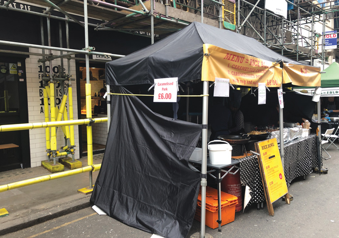 Leather Lane_STALLS BLOCKING PIE MINISTER