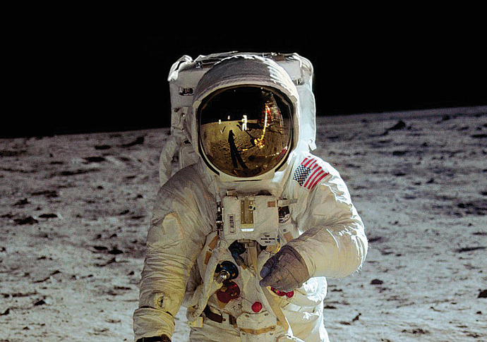 Apollo 11: a space odyssey Apollo 11