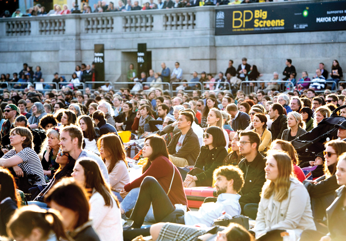 Royal Opera House BP Big Screens, Trafalgar Square_ROH_Photograph by Sim Canetty-Clarke