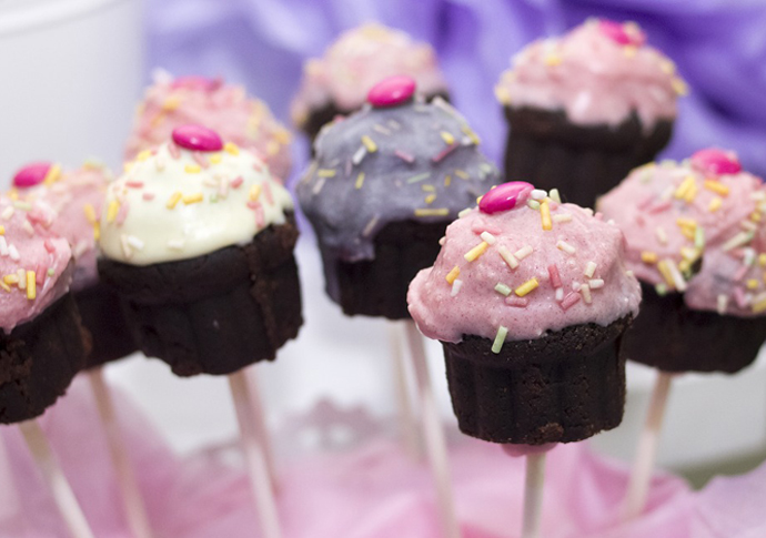 Bake cupcakes for charity cupcakes