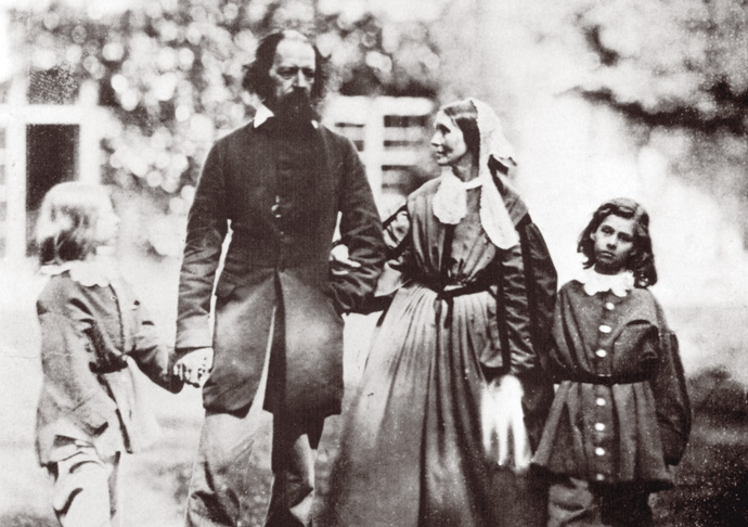 Wisdom that lingers Alfred_Tennyson_1st_Baron_Tennyson_and_family