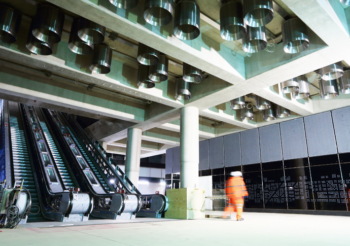 Crossrail View at platform level of Tottenham Court Road Dean Street ticket hall_297382