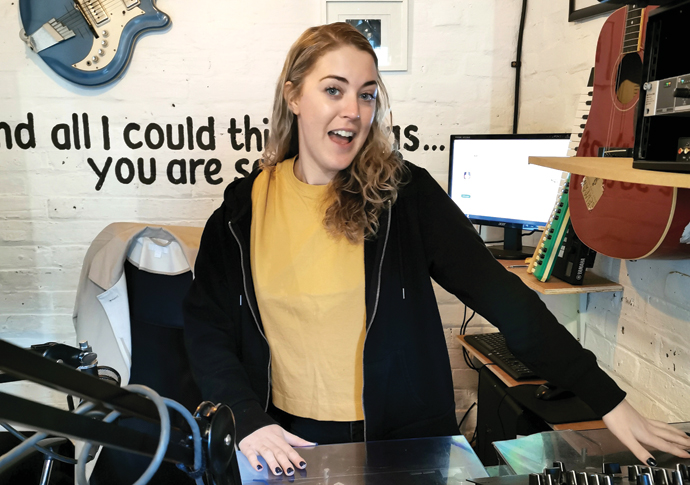 Independent radio: keep it locked hdrpl