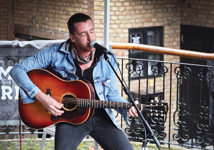 Miles Kane_credit CHRISTINA JENSEN