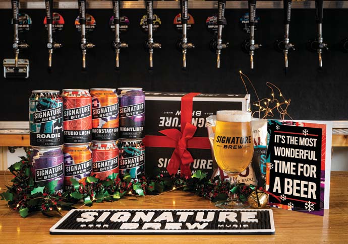 Signature Brew Christmas Pub In a Box
