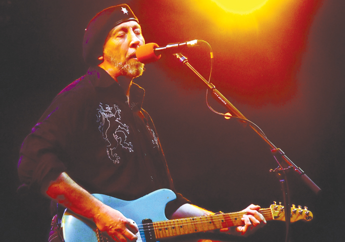 Richard Thompson_Photo_Anthony Pepitone_Dxede5x