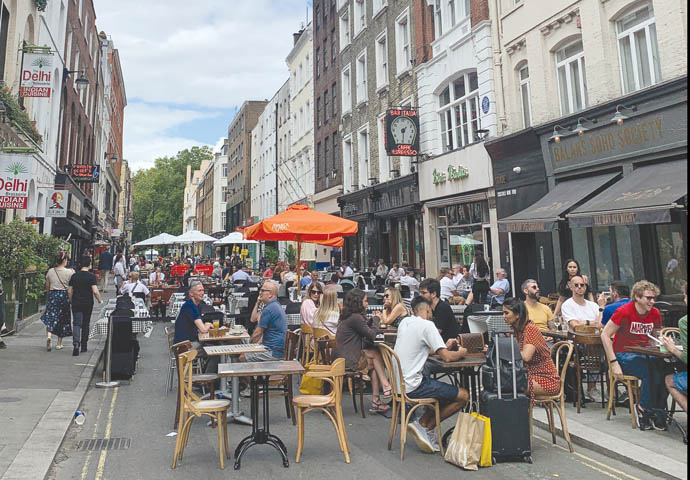 The Soho bar people have got a cheek – people live here Al fresco dining in Soho_credit Bex Walton_CC 2.0