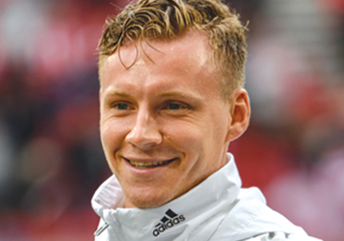 Dubai: better beaches than Burnley Bernd Leno