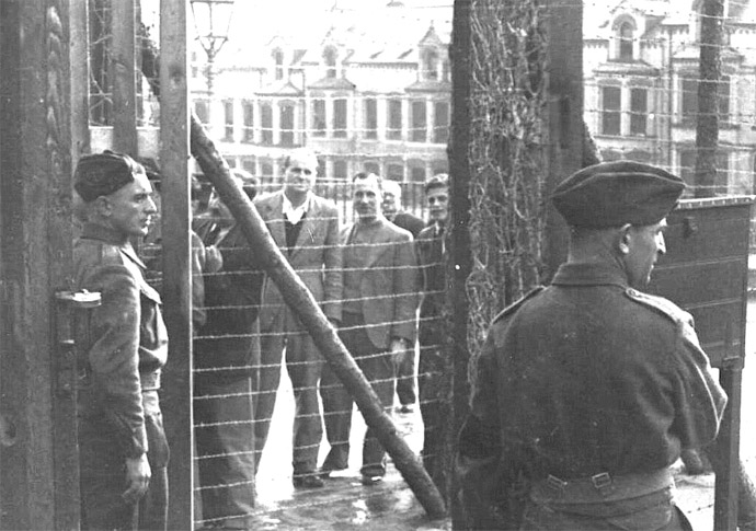 How the arts thrived at ‘the University of Barbed Wire’ Hutchinson Camp_2