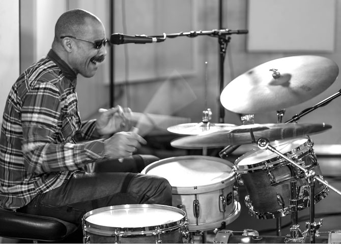 KAHIL EL'ZABAR QUARTET – A TIME FOR HEALING - Kahil El'Zabar (copyright Christopher Andrews Stoptime Chicago)