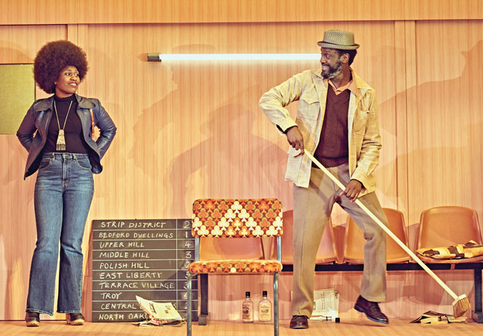 Jitney_Leanne Henlon as Rena and Sule Rimi as Turnbo