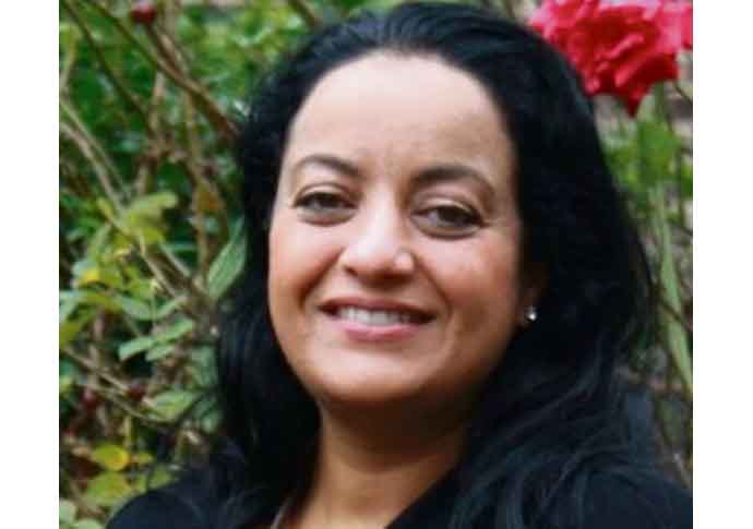 Aicha Less