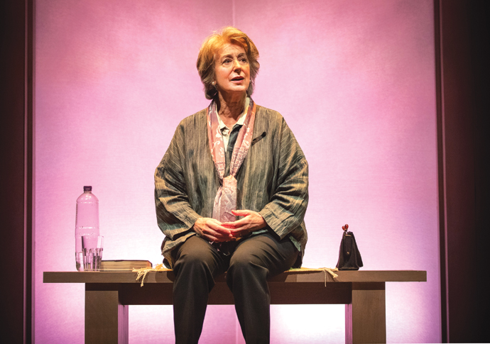 Rose_Maureen Lipman credit Mark Senior