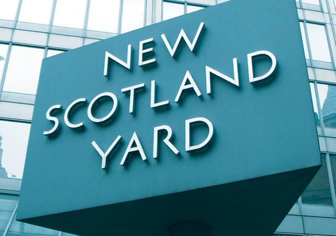Quakers’ silent protest after police raid New_Scotland Yard