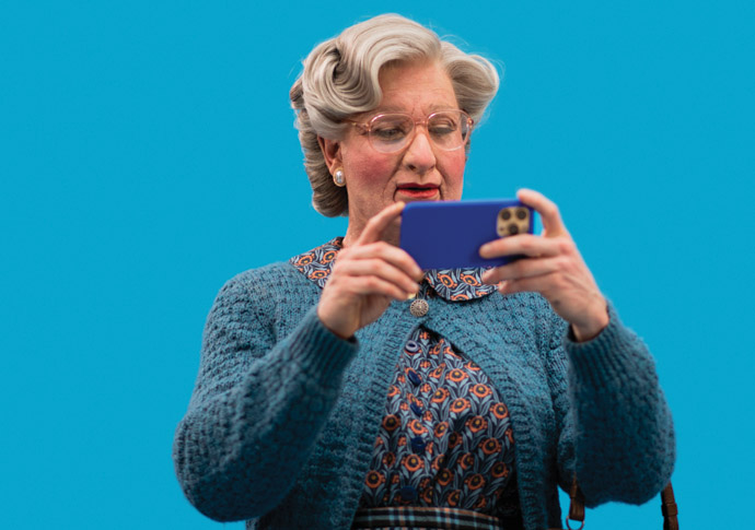 Harrington_Gabriel Vick as Mrs Doubtfire