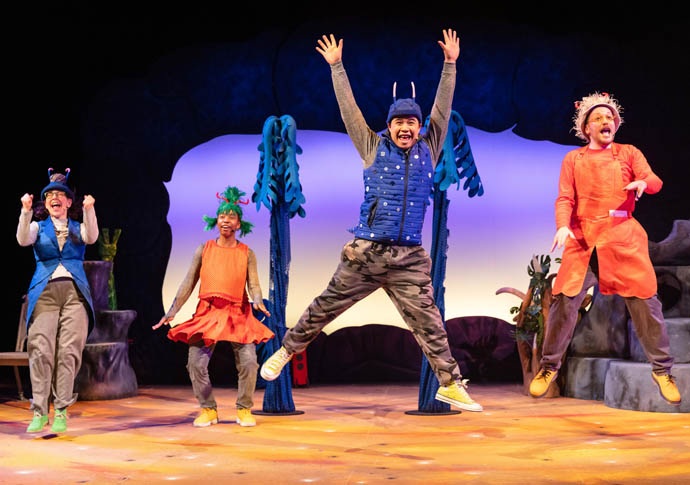 The Cast of The Smeds and The Smoos - The Smeds And The Smoos - Photo Credit Mark Senior (2)