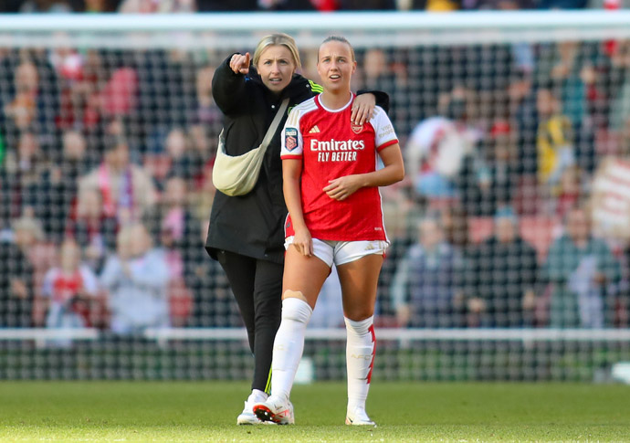 FA Women's Super League - Arsenal v Aston Villa - Emirates Stadium