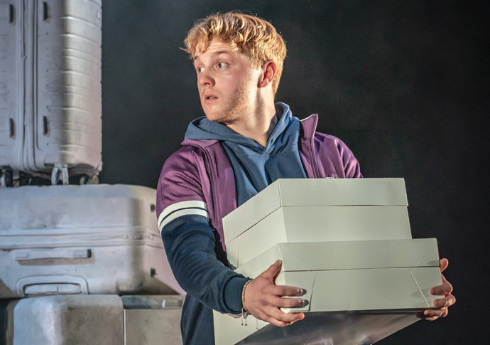 Review: Two Strangers (Carry a Cake Across New York), at Kiln Theatre Sam Tutty in Two Strangers credit Marc Brenner