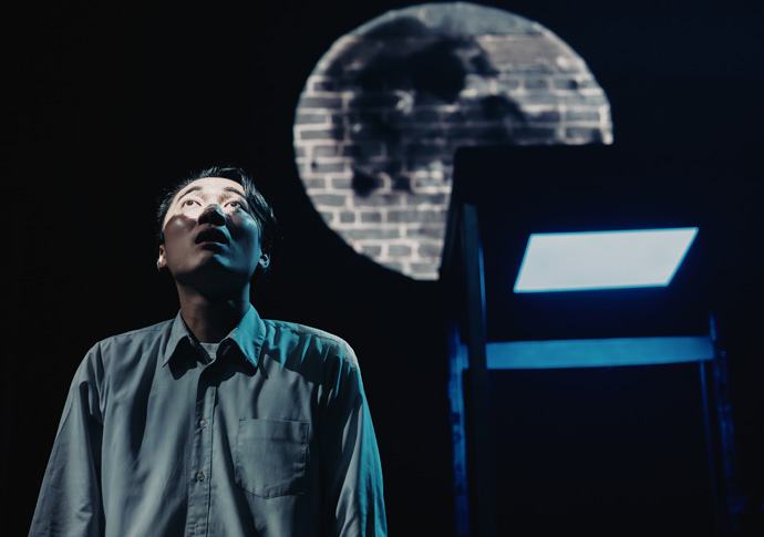 Review: Sputnik Sweetheart, at Arcola (c) Alex Brenner - no use without credit.