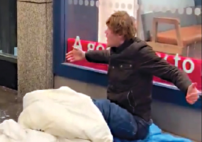 McDonalds-homeless-row-hero new 2b