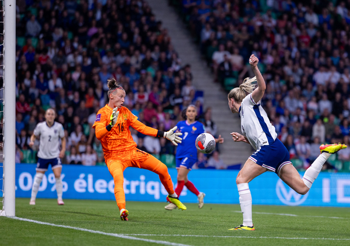 Womens European Qualifiers - France v England - Stade Geoffroy-Guichard