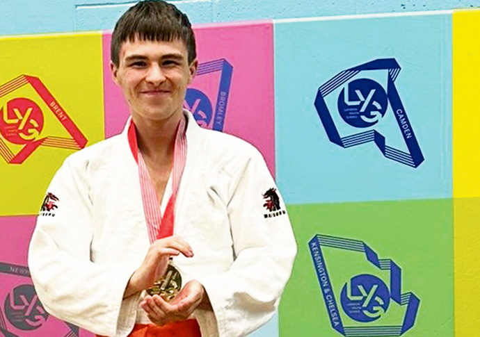 Georgie Lee Brophy wins Gold