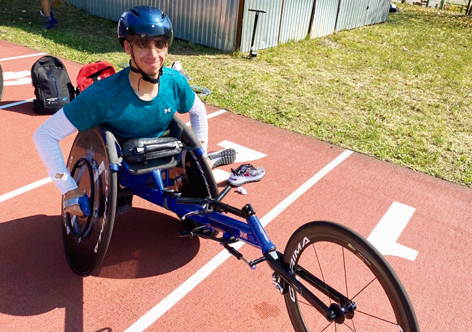 Illias Zghoundi on track