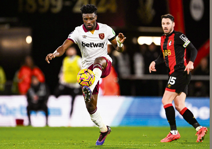AFC Bournemouth v West Ham United FC - Premier League 2024/25 - Matchweek 16