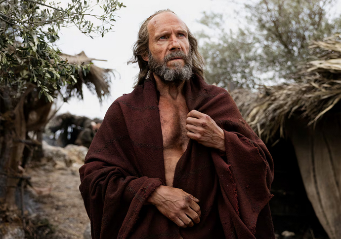 Ralph Fiennes as Odysseus in The Return. Photo Fabio Zayed-Maida Iacovelli-Modern Filmes