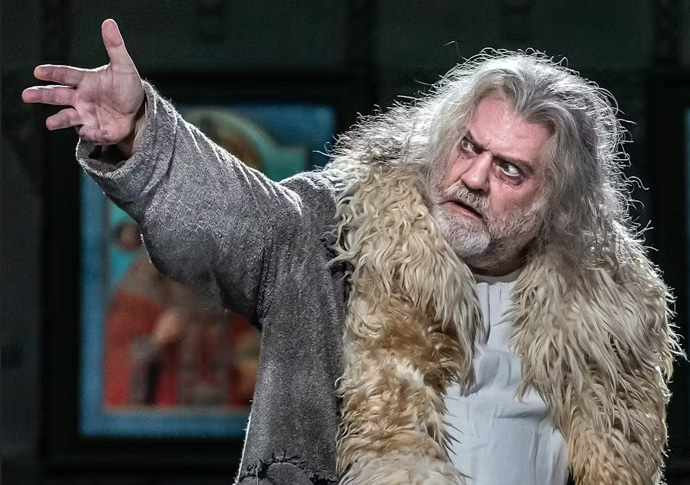 Bryn Terfel as Boris Godunov (C) ROH 2019. Photo Clive Barda