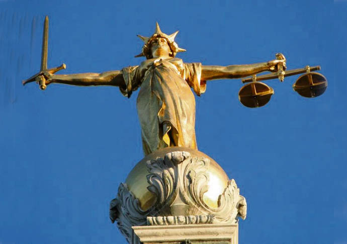 Dear Keir, from one lawyer to another… Old Bailey_photo lonpicman wikimedia cc by-sa 3